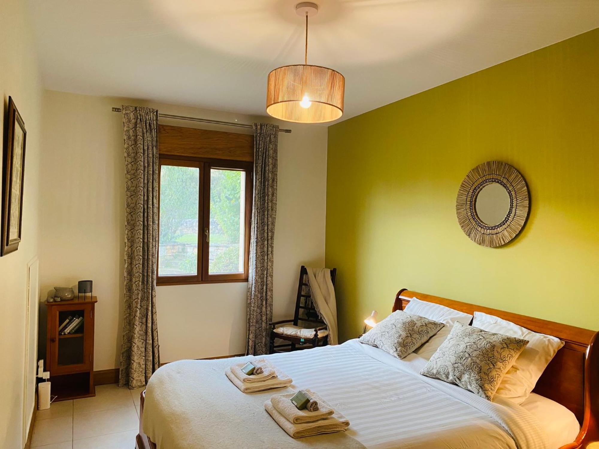 Le Hibou Heureux Bed & Breakfast Bézenac Eksteriør bilde