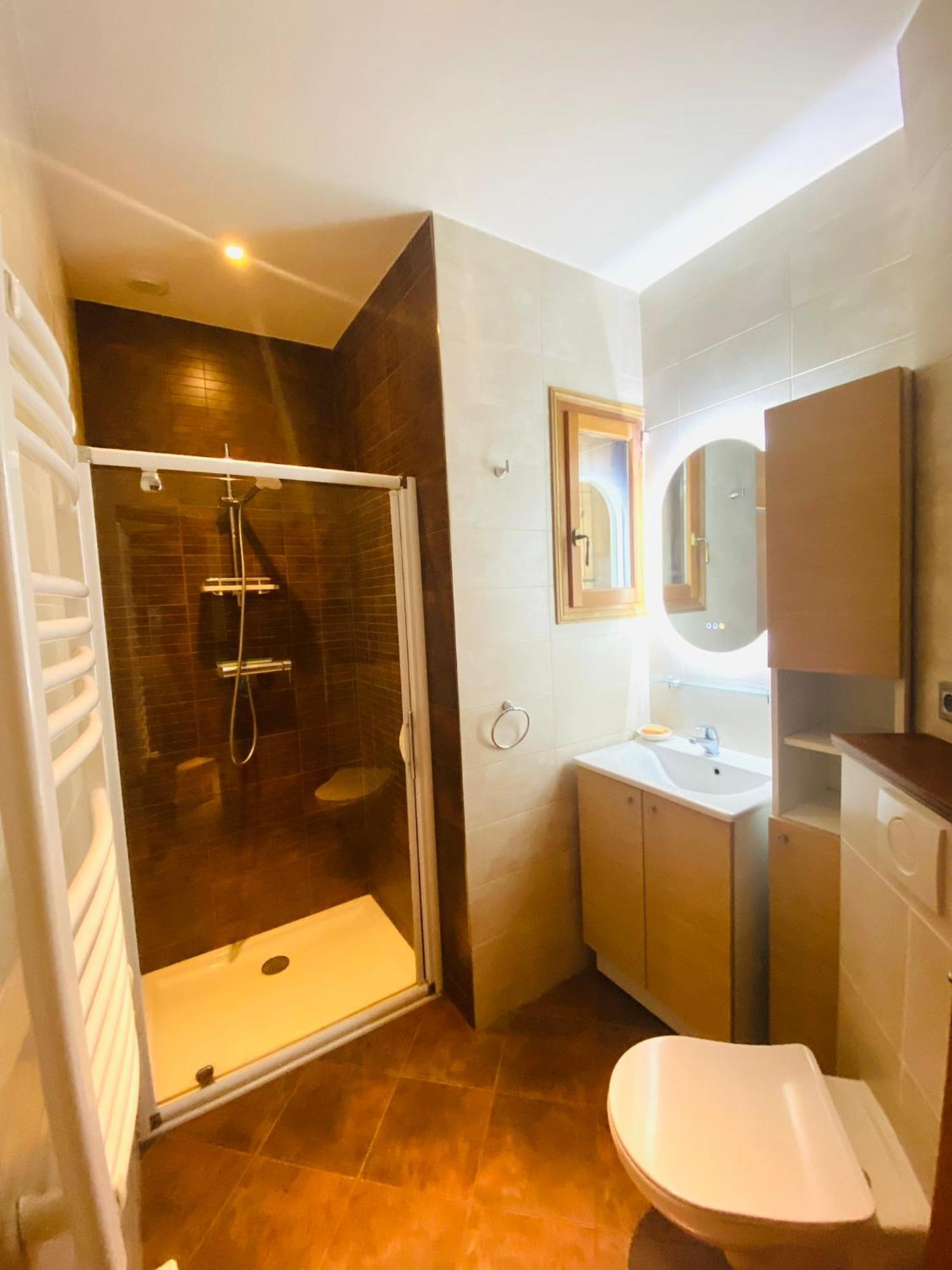 Le Hibou Heureux Bed & Breakfast Bézenac Eksteriør bilde